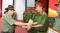Giữ vững ANTT thành phố trung tâm vùng Tây Nam Bộ