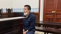 Bị nhắc đưa món ăn chậm, nhân viên quán nhậu đâm đồng nghiệp tàn phế