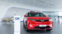 Quà tặng trị giá hơn 100 triệu đồng khi mua ô tô điện VinFast trong tháng 9