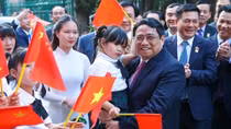 Thủ tướng Phạm Minh Chính thăm Đại sứ quán và gặp gỡ cộng đồng người Việt Nam tại Trung Quốc