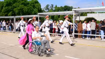 Những đóa sen hồng bên Lăng Bác