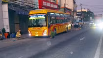 Va chạm ôtô khách, người phụ nữ đi xe máy tử vong