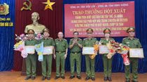 Khen thưởng đột xuất các cá nhân, tập thể phá vụ án ở Bình Dương