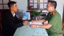 Shipper giao hàng, thu tiền rồi… lặn
