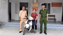 Nhận lại xe máy bị mất trộm, người dân xúc động gửi thư cảm ơn Công an