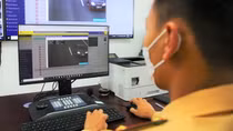 Nghiên cứu cho người dân nộp phạt vi phạm giao thông trên VNeID