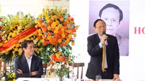 Ra mắt tập thơ “Hoa đời mùa sau” của nhà thơ Nguyễn Hồng Vinh