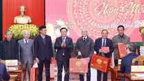 Chủ tịch Quốc hội Vương Đình Huệ chúc Tết tại Quảng Bình