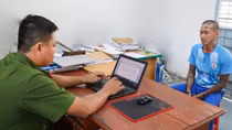 Bắt tạm giam đối tượng dùng súng gây náo loạn trong đêm