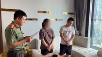 Triệt phá đường dây làm giả con dấu, tài liệu, thu lời gần 12 tỷ đồng