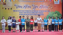 Nhiều hoạt động vui Tết Trung thu tại Cục Công tác đảng và công tác chính trị