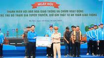 Ra mắt Đội Thanh niên tình nguyện tham gia đảm bảo TTATGT