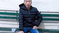 Đang giao dịch “hàng trắng” thì bị bắt