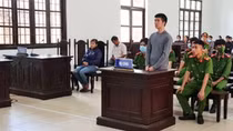 Chém chết dượng, người cháu lãnh án 19 năm tù