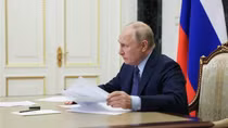 Ông Putin cảnh báo vũ khí đang được buôn lậu từ Ukraine sang Nga
