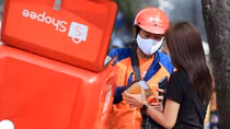 “Chạy nước rút” mua sắm cho mùa sale cuối năm