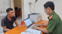 Ngã xe mất tiền rồi hoang báo bị cướp tài sản