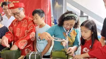 Sắc xuân nơi xa xứ