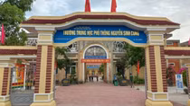 Kỷ luật Hiệu trưởng sau vụ lộ đề thi học kỳ lớp 12 ở Huế