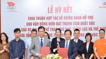Hỗ trợ học bổng cho vận động viên đạt thành tích quốc tế