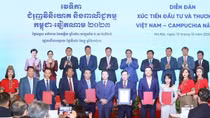 Thủ tướng Việt Nam và Campuchia dự Diễn đàn Đầu tư, Thương mại song phương