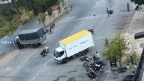 Truy bắt 2 nhóm “quái xế” tụ tập đua xe