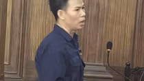 Mượn cớ cần tiền mổ tim cho mẹ để vay tiền chơi "đỏ đen"