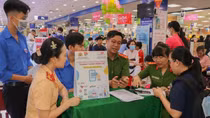 Đẩy mạnh ứng dụng hệ thống Cơ sở dữ liệu quốc gia về dân cư trong cải cách hành chính