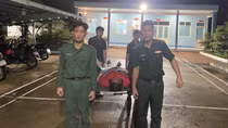 Cứu sống 15 ngư dân bị chìm tàu trên biển