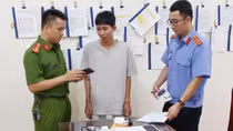 Tên trộm nghiện game đi "khoắng" hàng loạt điện thoại xịn