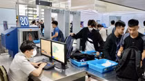 Thắt chặt an ninh hàng không sau vụ nhân viên bốc xếp Nội Bài trộm đồ