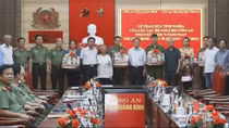 Đoàn Công an hưu trí thăm, tặng quà thương binh, thân nhân liệt sĩ