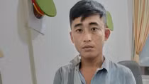 Đối tượng 3 tiền án lái xe mang theo 2 khẩu súng "phòng thân"