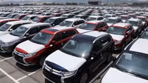 Ô tô nguyên chiếc nhập khẩu tăng mạnh hơn 200%