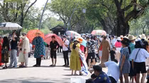 Xin lỗi du khách sau việc “đội nắng, xếp hàng mòn mỏi chỉ vì… vé điện tử”