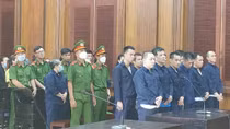 Băng nhóm đánh bạc trên sân thượng lãnh án