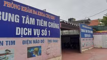 Nhân viên "thay mặt" bác sĩ ký 460 hồ sơ khám chữa bệnh