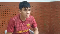 Đôi vợ chồng hành hung cô gái trước nhà nghỉ đã ra đầu thú