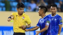 Ban Trọng tài VFF khẳng định, Nam Định hưởng phạt đền phút bù giờ là đúng luật