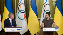 Chủ tịch Olympic nói gì khi Tổng thống Ukraine kêu gọi tẩy chay vận động viên Nga?
