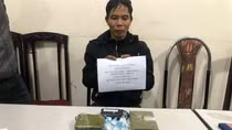 Hai trai bản rủ nhau đi bán ma túy