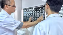 Nhiều trẻ em bị chó cắn, cảnh báo tai nạn thương tích ngày hè