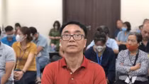 VKS khẳng định bị cáo Trần Hùng nhận hối lộ 300 triệu đồng, Luật sư đề nghị trả tự do ngay tại tòa