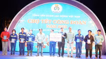 Phiên Chợ Tết “bình ổn giá” dành cho người lao động tại Đà Nẵng
