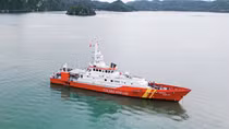 Lao vào tâm bão để cứu người