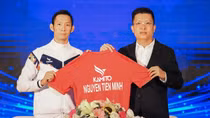 Tay vợt Nguyễn Tiến Minh chắp cánh ước mơ chơi cầu cho trẻ em Việt Nam
