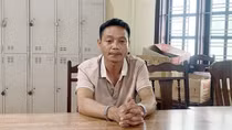 Dùng dao bầu cứa cổ bạn nhậu tại quán bia