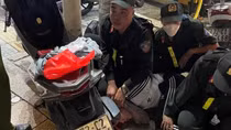 Kiểm tra nồng độ cồn, phát hiện đối tượng tàng trữ ma túy và hung khí