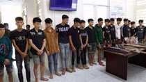 Bắt tạm giam 21 đối tượng sử dụng súng, "bom xăng" và mã tấu gây rối