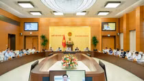 Hoàn thành việc cho ý kiến các dự án luật, dự thảo nghị quyết trình Quốc hội